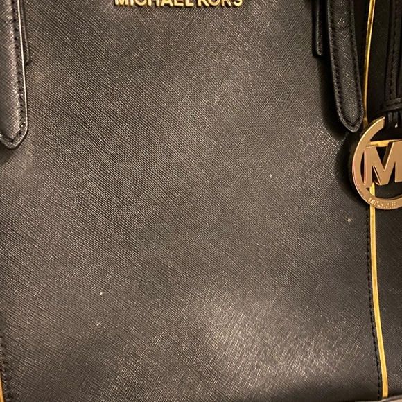Michael Kors tote - Picture 3 of 4